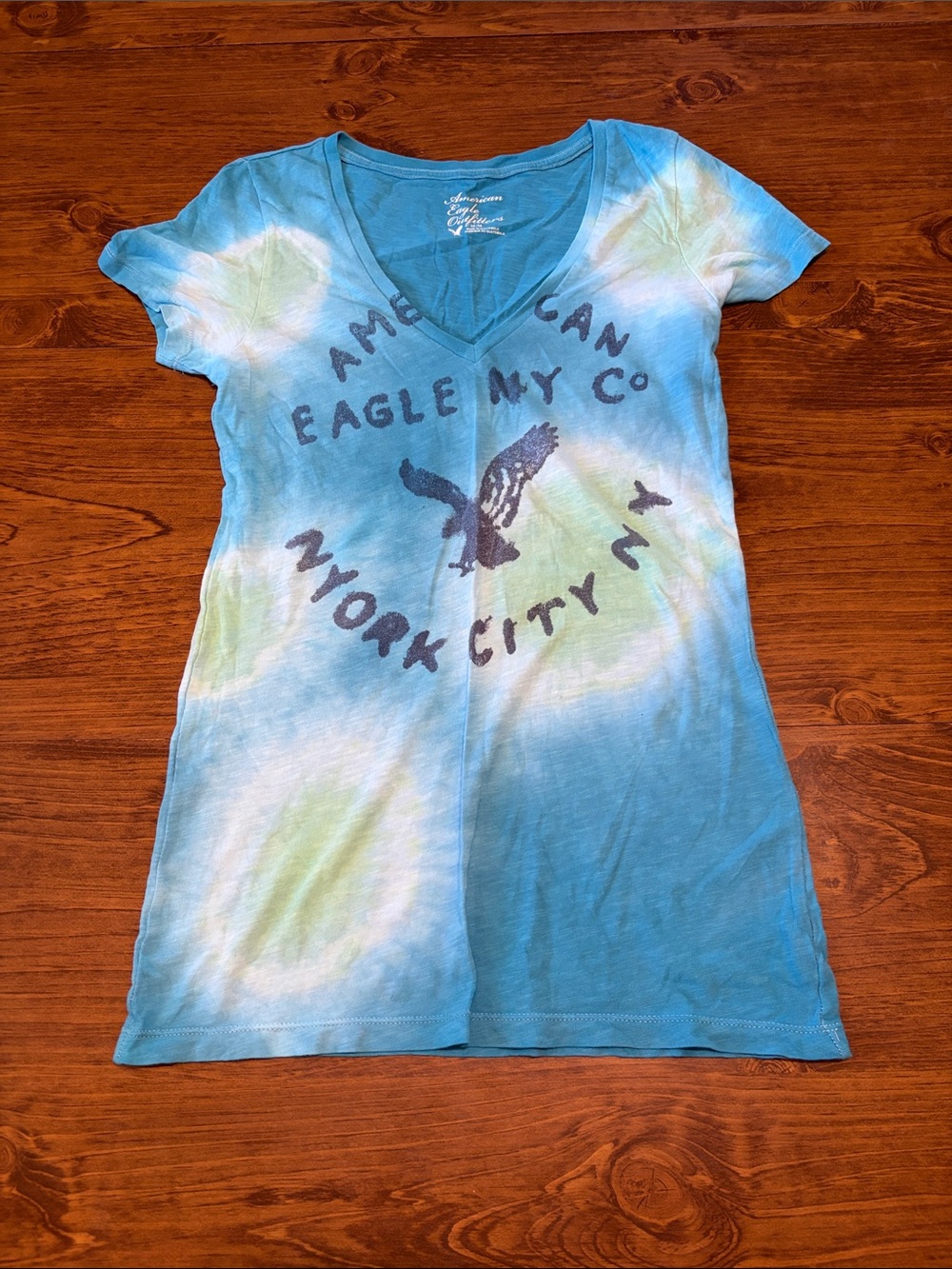 American Eagle Outfitters Blue and Green Tie-Dye V-Neck Tee